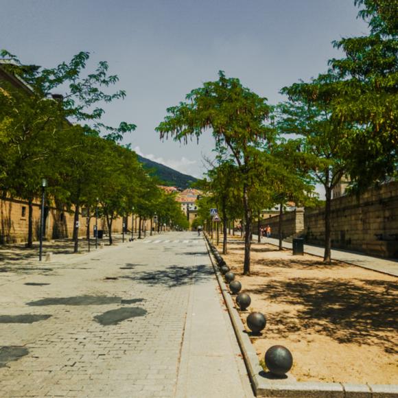 Avenida de Juan de Bourbón y Battenberg