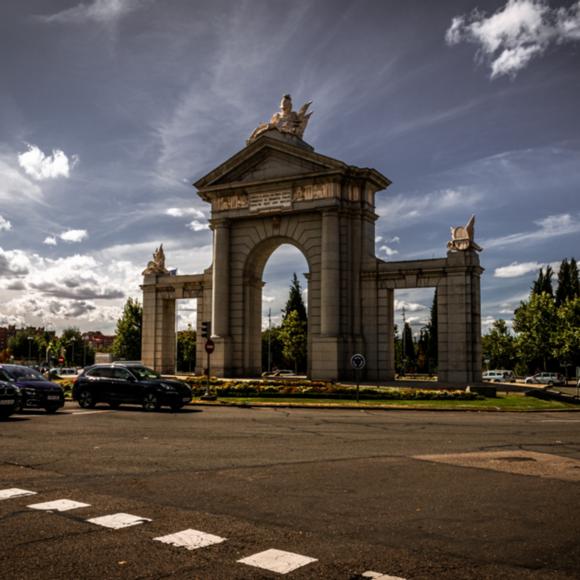 Puerta de San Vicente